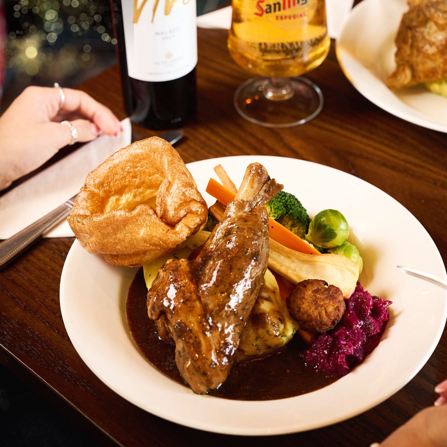 Christmas Day Lunch, Dinner & Dining at The Royal Oak in Broadwas